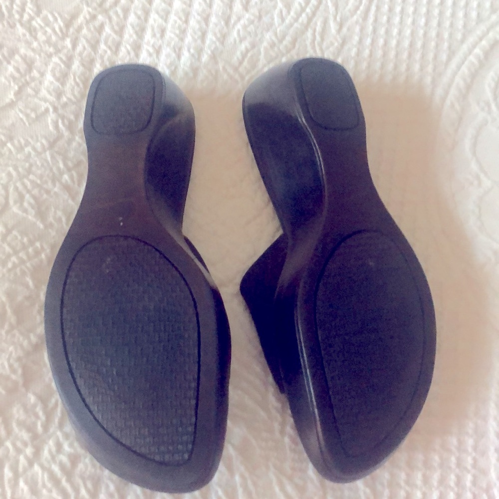 Stuart Weitzman Slides - image 4